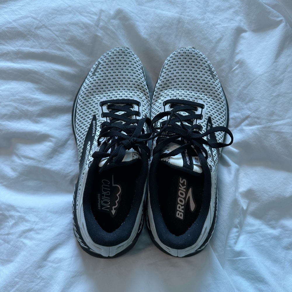 Brooks Black and White Running Shoes